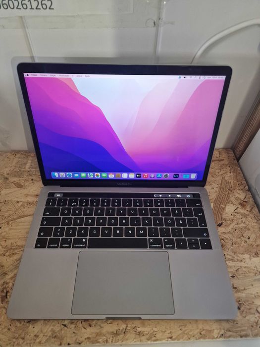 MacBook Pro TOUCH BAR 2016, i7 com 16GB com varios programas