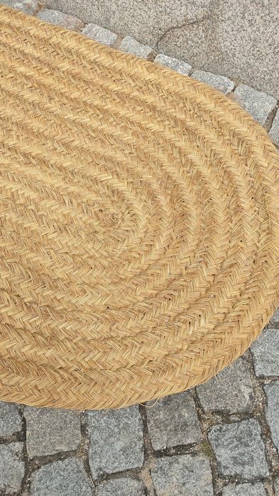 Tapete oval de fibra natural