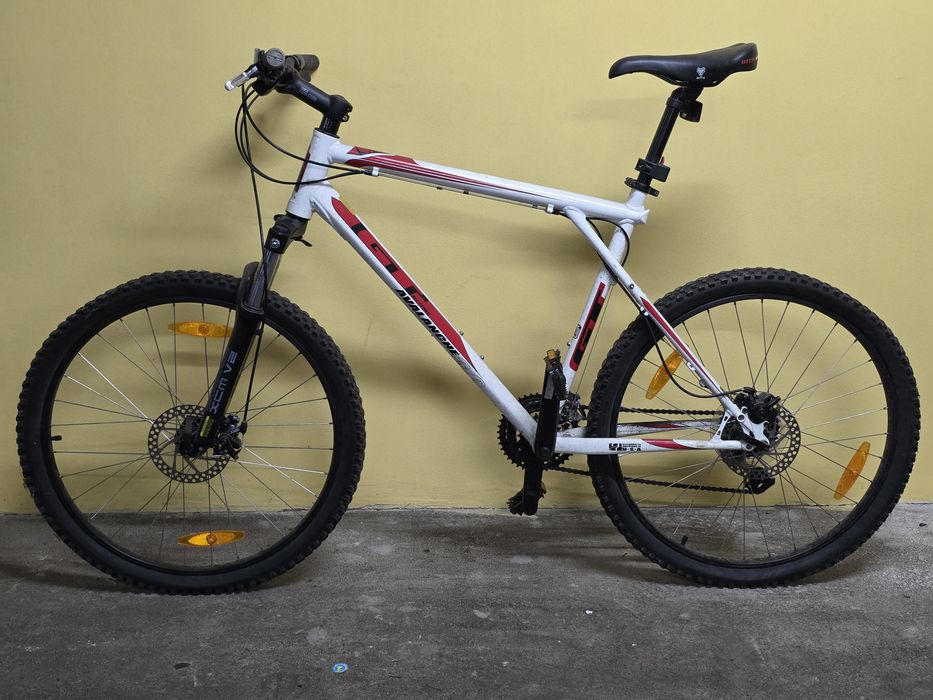 Продам велосипед GT Avalanche Disc 3.0
