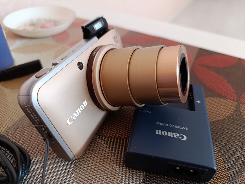 Canon PowerShot SX210 IS.
