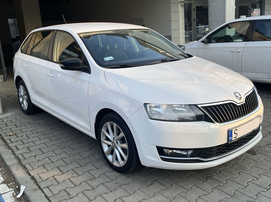 WYNAJEM Skoda Rapid Śląsk Astra Sharan Touran Passat 7 osobowe WYNAJEM