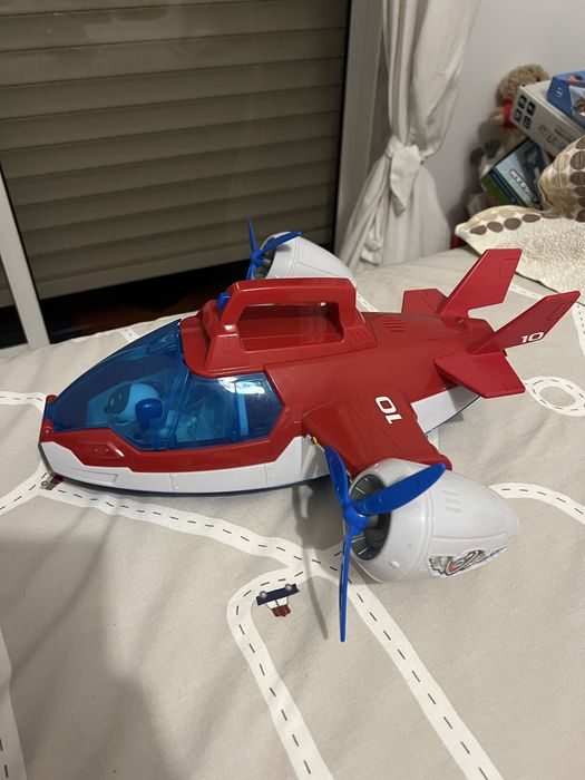 Helicóptero patrulha pata