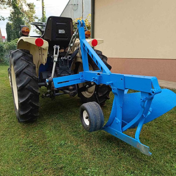 Mini traktor 4x4 mitsubishi mt 180 d traktorek ogrodniczy