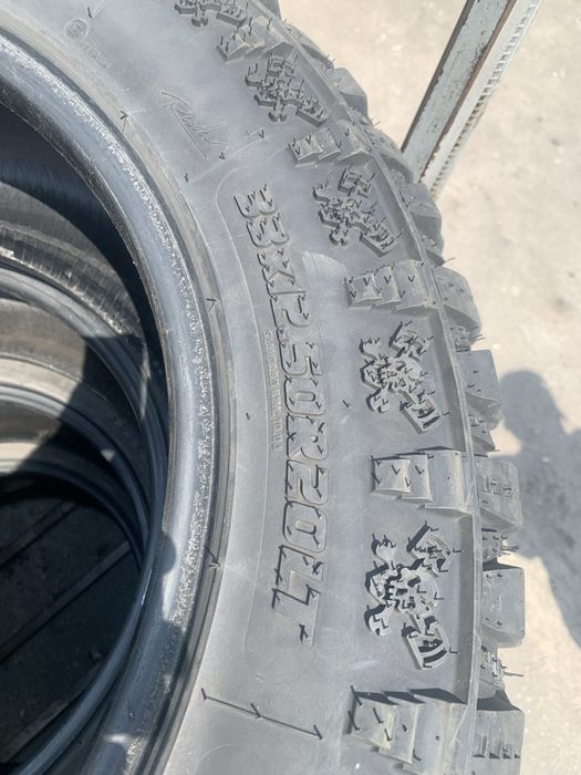 33x12.50R20LT або як 305/60/20 285/65/20 Radar Renegade R/T+