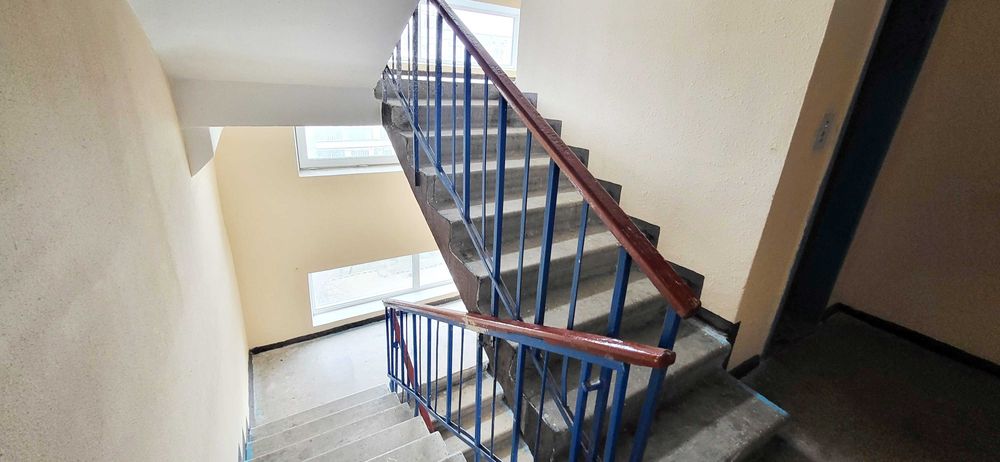 Продаж 3-х к.кв. вул. Новгородська, буд. 5, поруч 5-та дитяча лікарня.