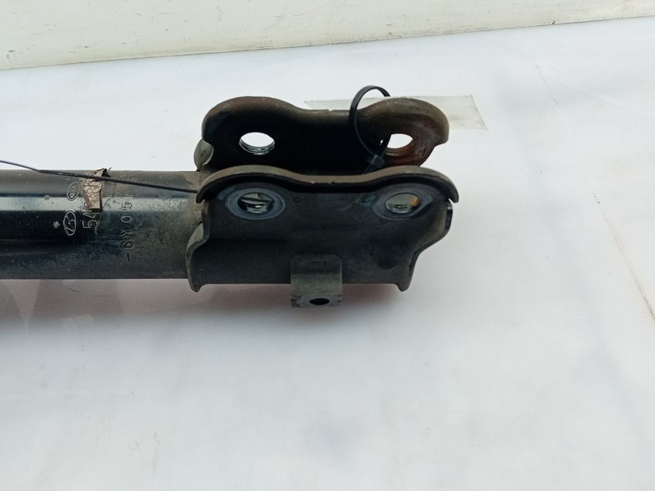 Amortecedor frente esquerdo KIA Carens IV