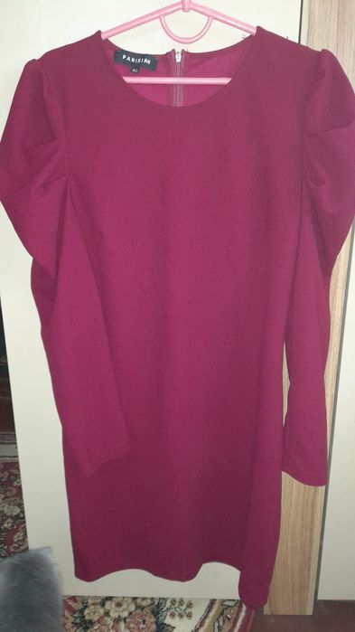 Сукня з довгим рукавом