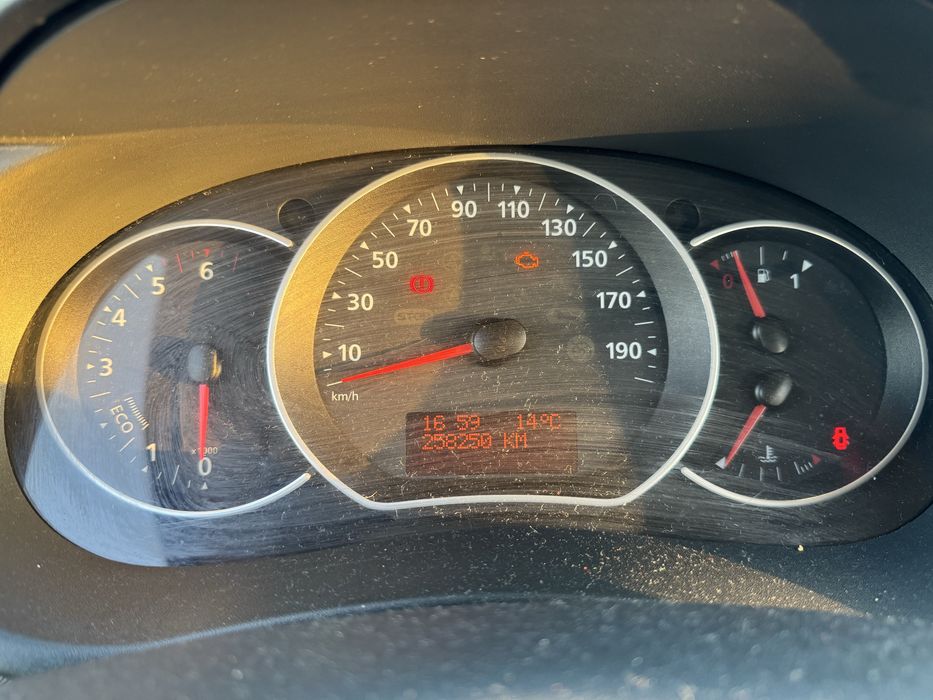 Renault kangoo 1.5 dci 5 lugares