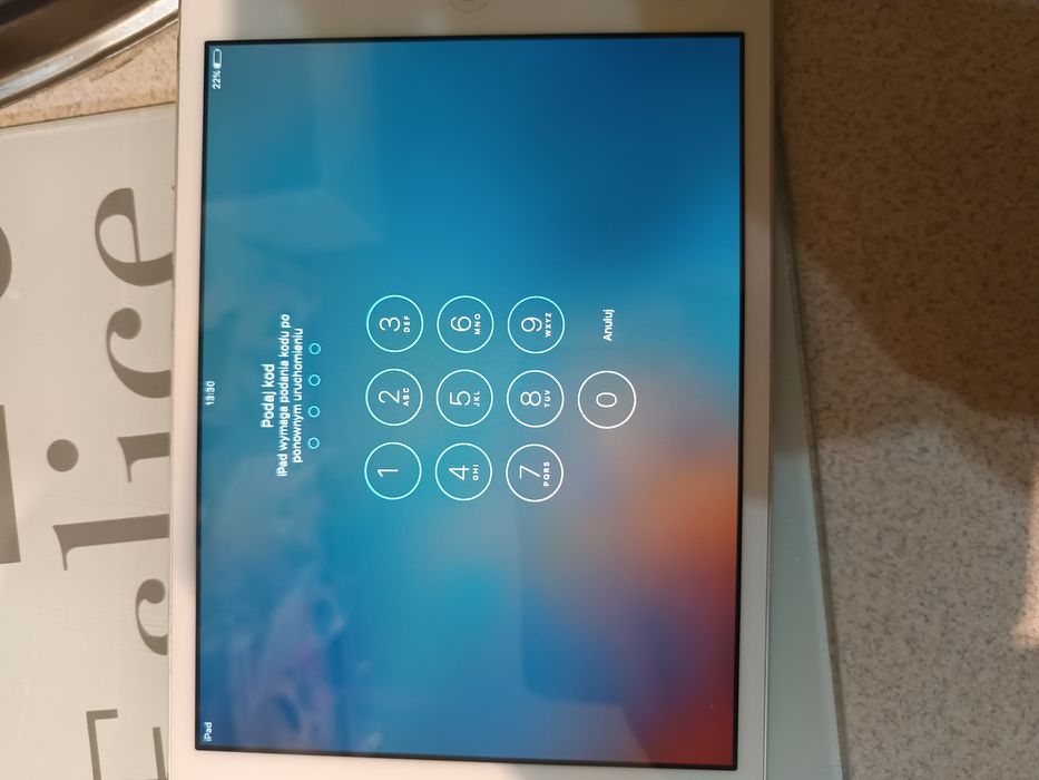 Sprzedam tablet tanio