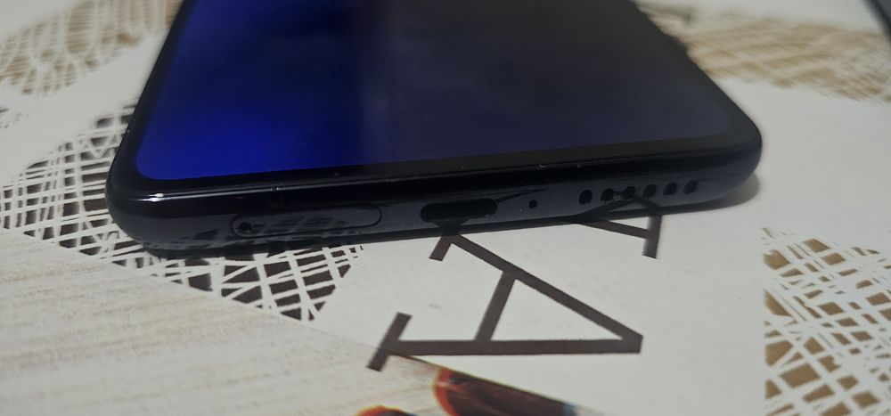 На запчасти Motorola Edge Plus 5G UW 2022 8/128