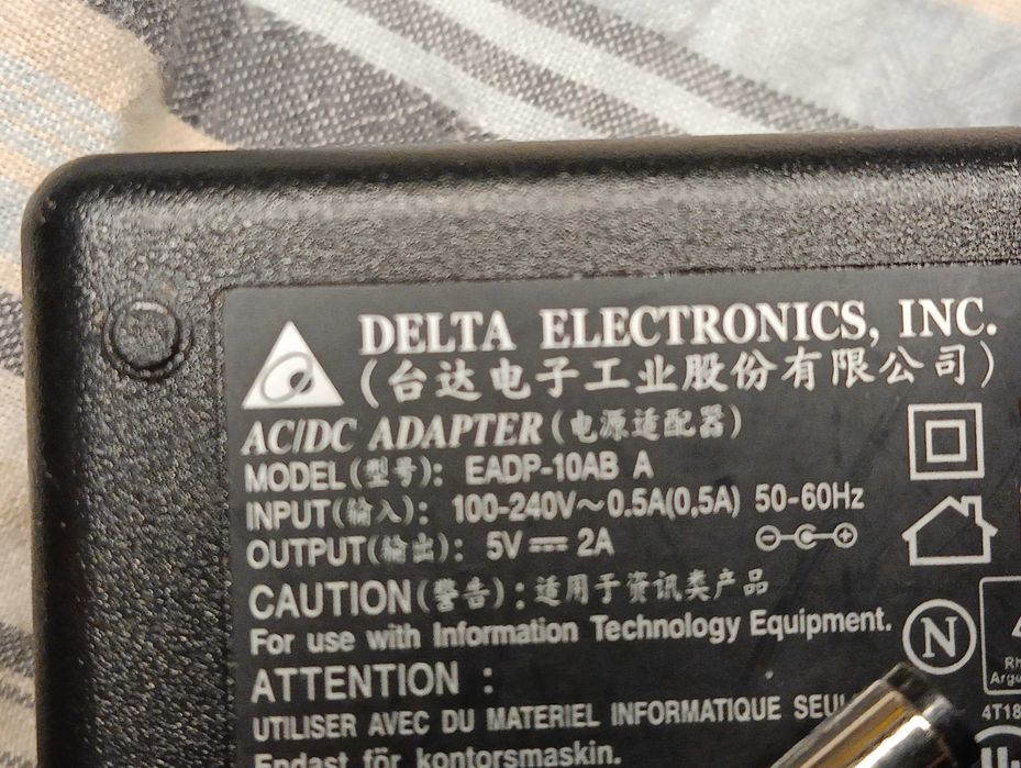 Блок питания живлення 5V 2A (5.5×2.5mm)