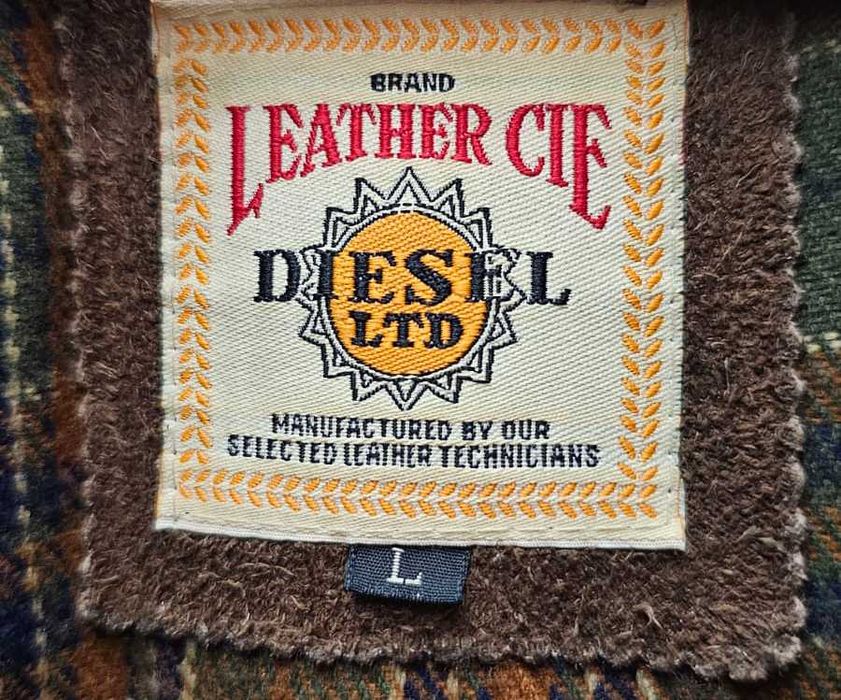 Casaco Estilo Bomber de Pele Castanha Diesel em Bom Estado