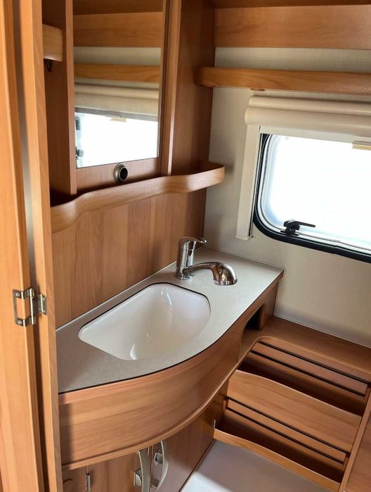 2020 Eriba Touring 320 Caravan *Like New*