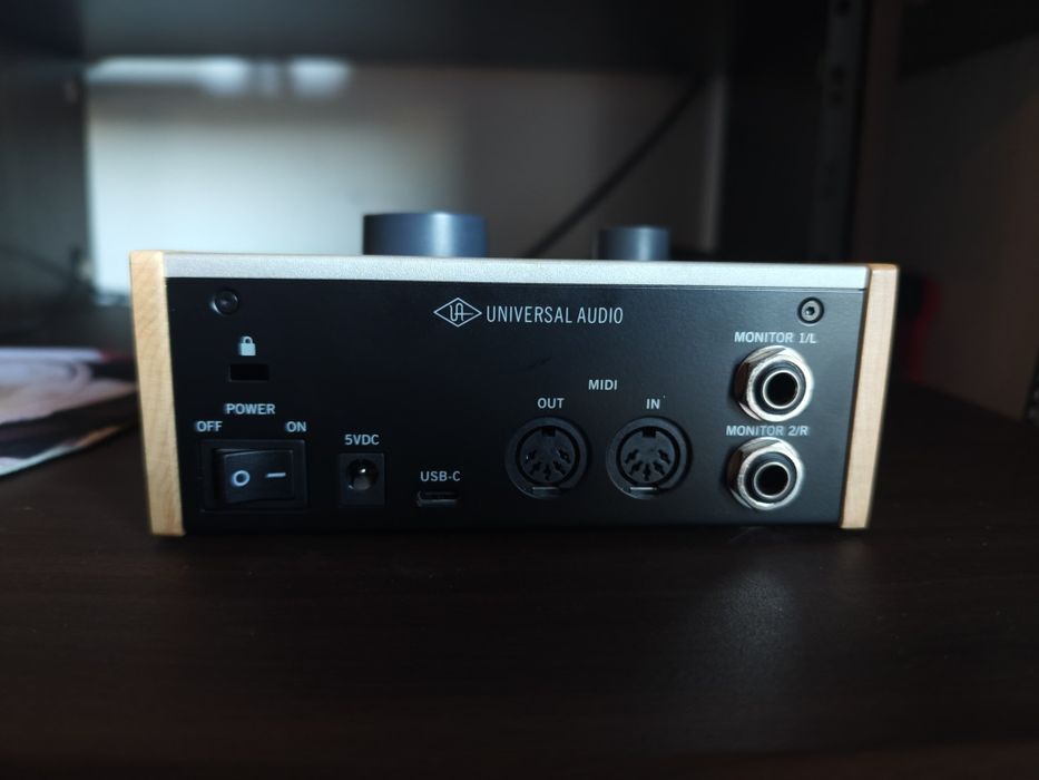 Interface Áudio Universal Audio Volt 176 USB