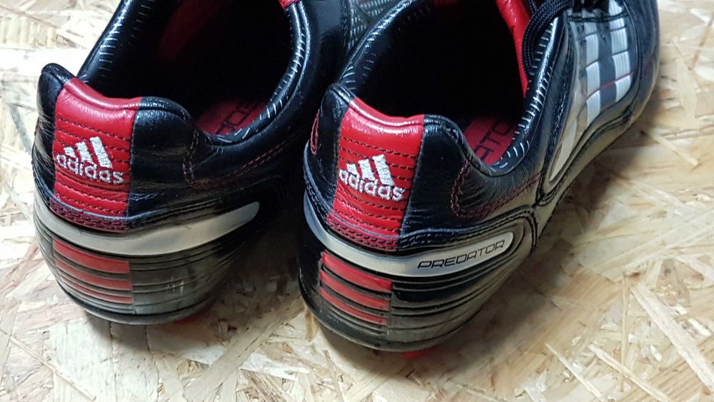 ADIDAS Predator - Tamanho 38