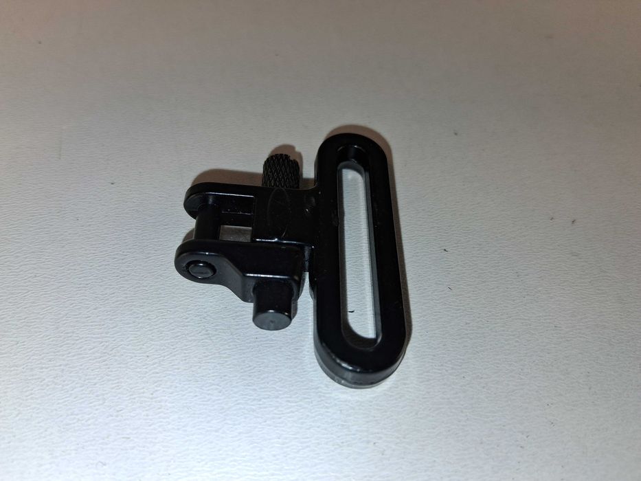 E041 Obrotowe Mocowanie Taktyczne QD Uchwyt Zawieszenia Pasa Czarne