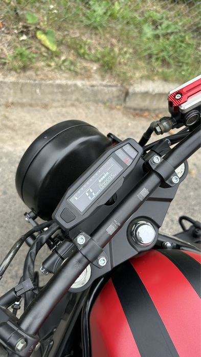 Suzuki Katana в стилі скрамблер