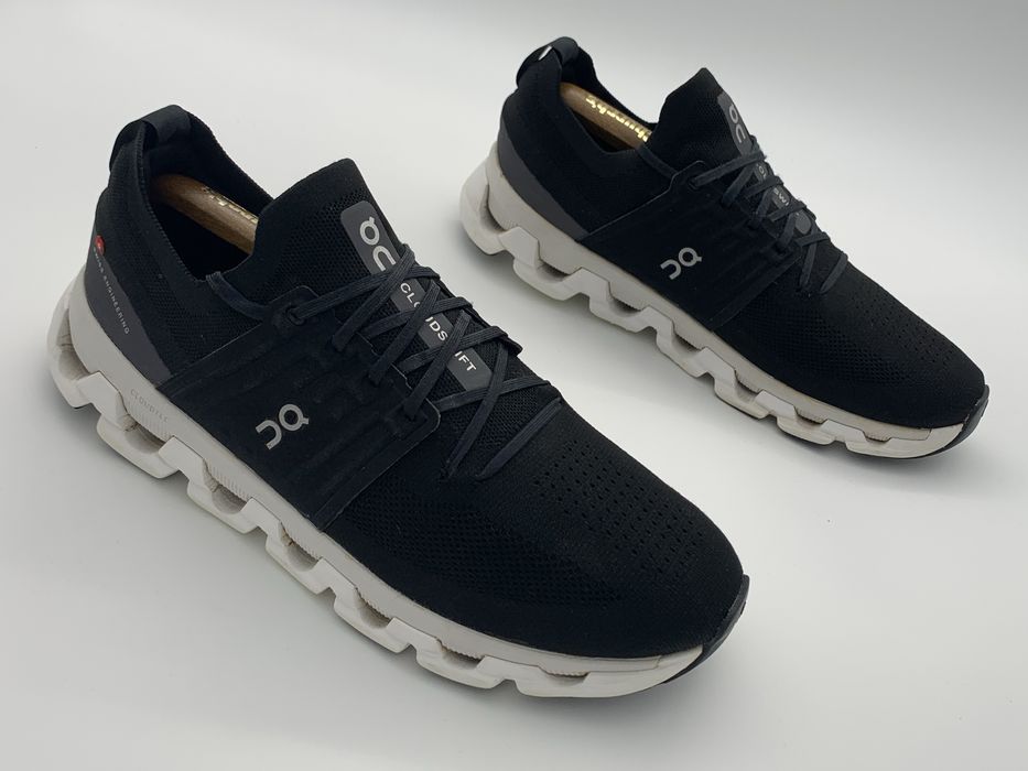 On Cloud Running Swiss Engineering_Cloudswift 3_Sneakersy Adidasy Running Bieganie Meskie Buty_46