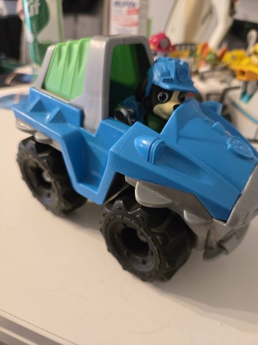 Psi patrol pojazdy z figurkami 5szt cena za całość!!!