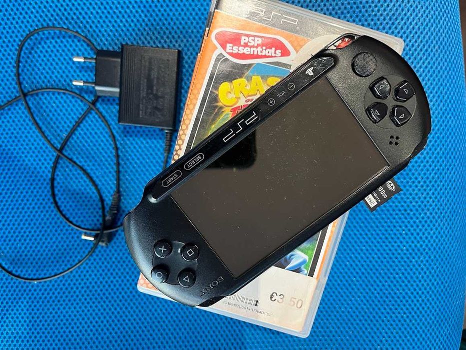 Mega Pack PSP Street E1004 + 7 Jogos + Memória 4GB + Carregador Orig.