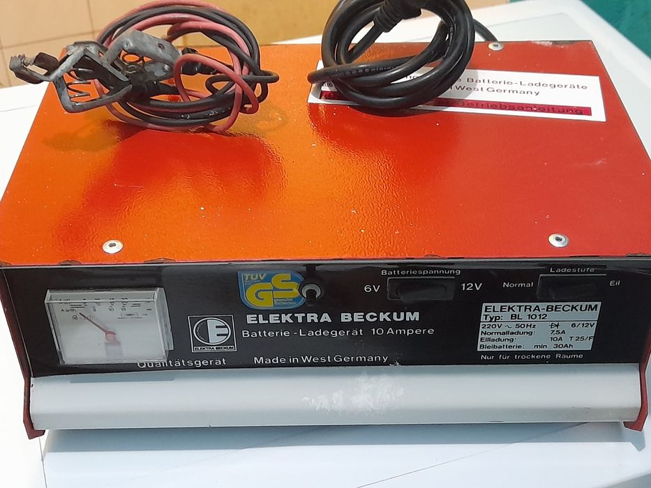 Зарядний пристрій 10А-6V/12v