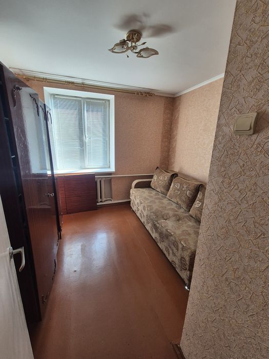 Продам пів будинку