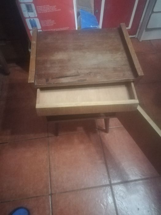 Mesinha de Cabeceira