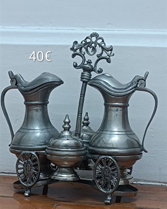 Várias peças em estanho puro (95%)