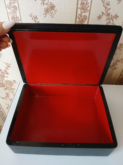 Шкатулка     антикварная