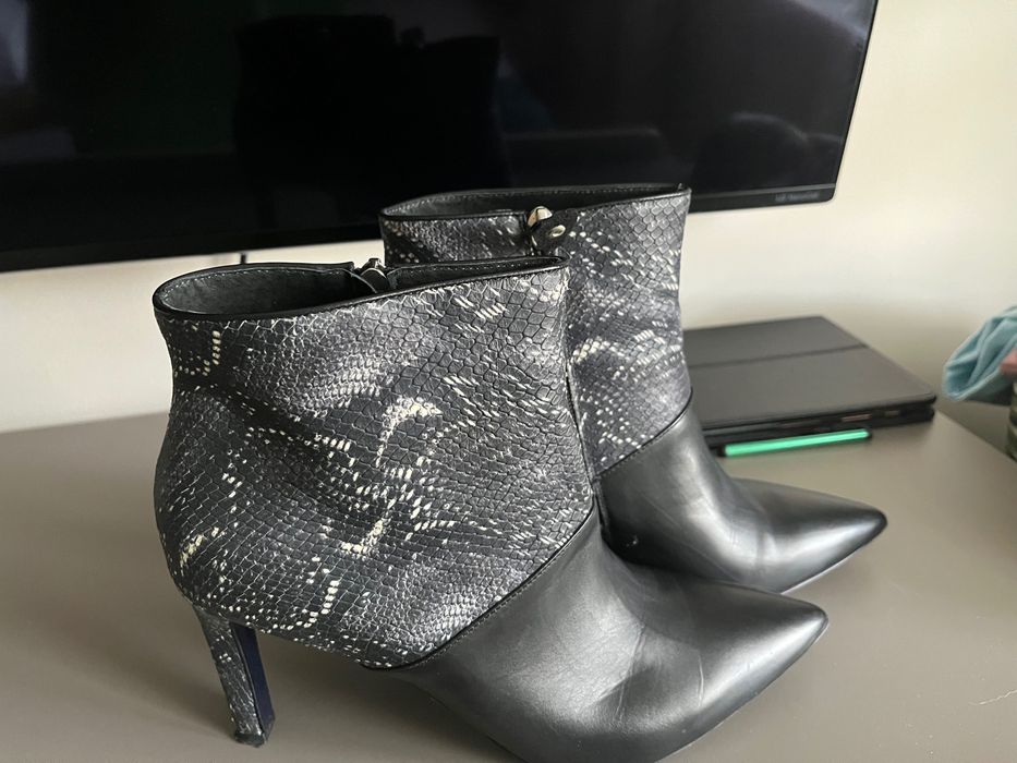 Botki Gino Rossi 40 szpileczka