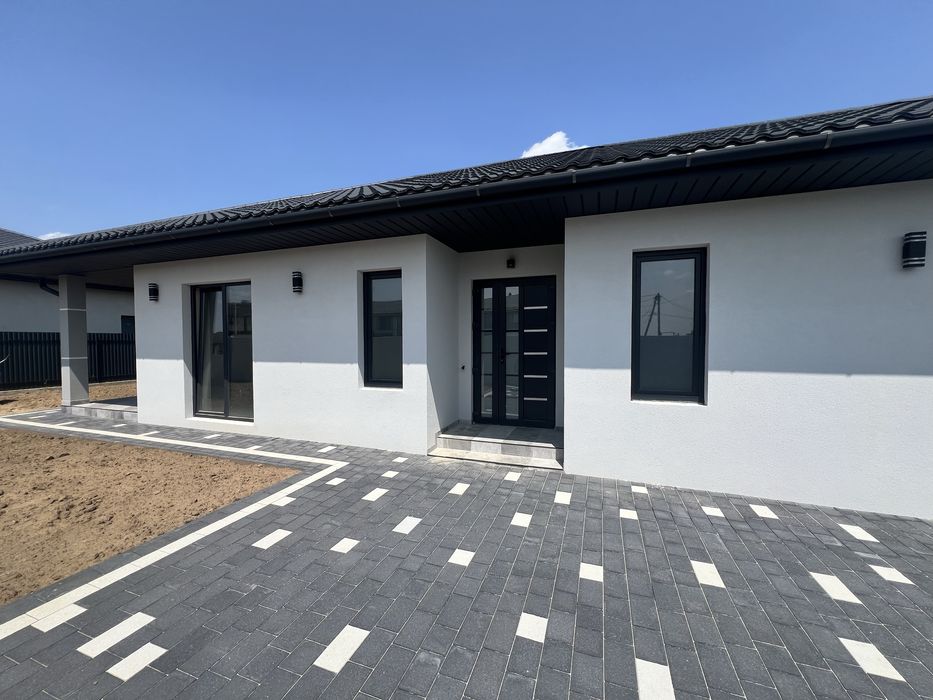 Продаж американки в Сторожниці (Чарда)
