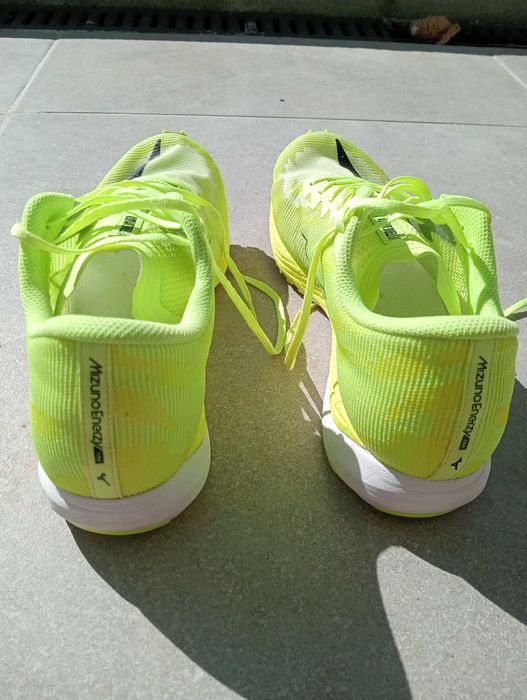Mizuno Wave Duel 3 — tamanho 44 — apenas 39 km - 60€ negociável