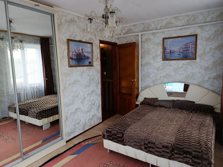 Сдам дом на Слободке. 2 этажа. 3 клмнаты. От хозяина