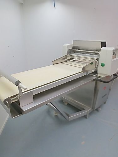 Тестораскатка автомат  с Германии Seewer Rondo