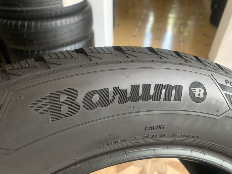 225/55/17 101V XL BARUM  POLARIS 5