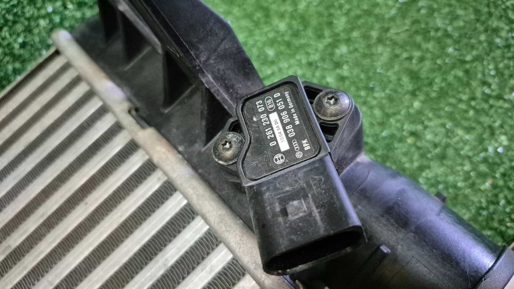 Intercooler Audi A4 B6 B7 8E 1.8T 2.0 TFSI 1.9 TDI 2.0 TDI Ref. 8E0145805R Original em excelente estado