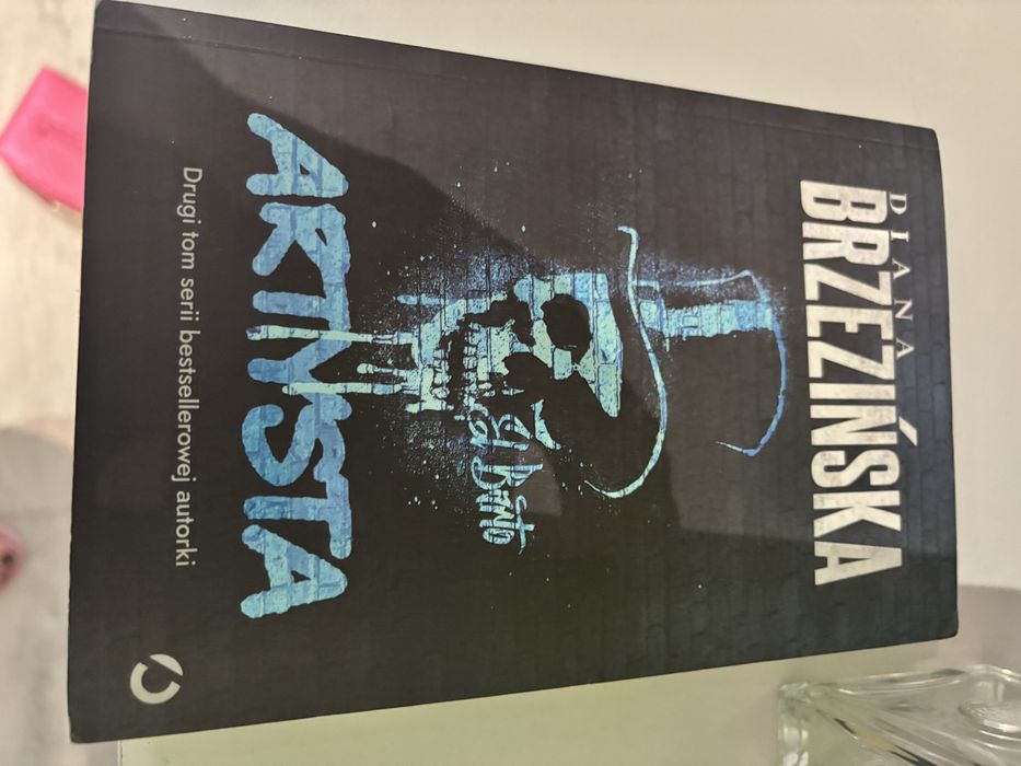 Artysta - Diana Brzezińska