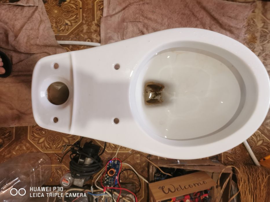 Унитаз  с бачком