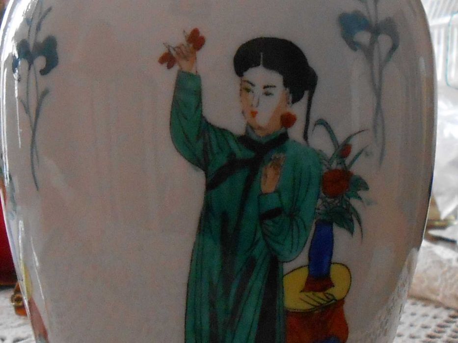Nowy wazon chiński z porcelany