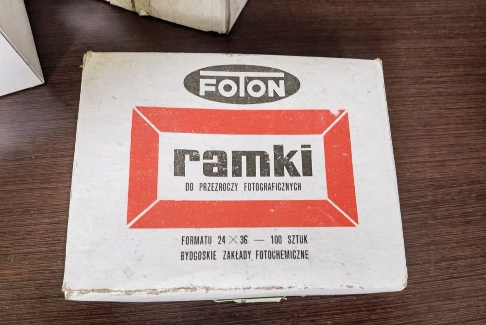 Ramki do przeźroczy 100 sztuk