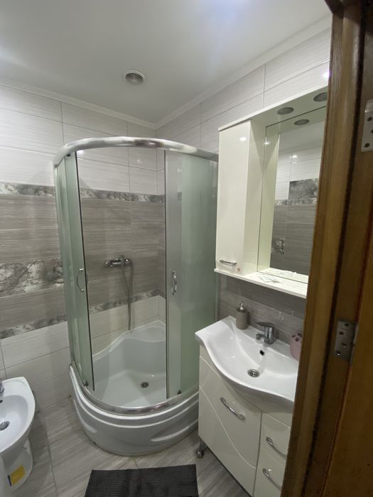 Квартира подобово, посуточно 2 комн. Дружба. Не вимикають світло