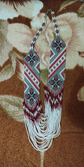 Гердан з чеського бісеру, ручна робота