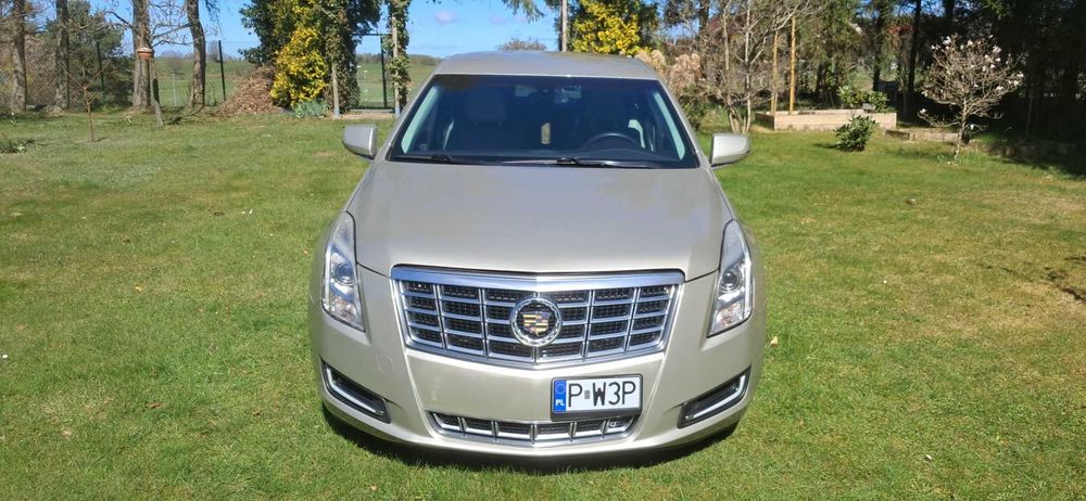 samochód cadilac xts