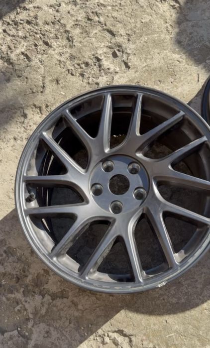 Шини і диски оригінал до Tesla