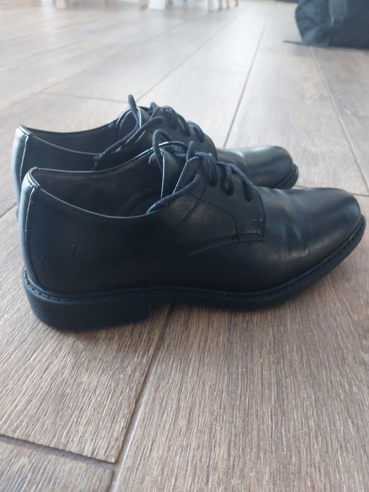 Buty eleganckie chłopięce komunijne 37