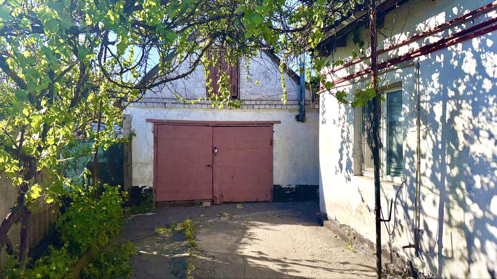 Срочно продам 1/2 часть дома район Димитрова