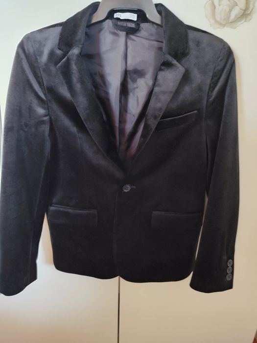 Casaco veludo preto da Mango 8 anos