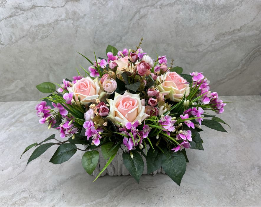 Kompozycja kwiatowa nagrobna