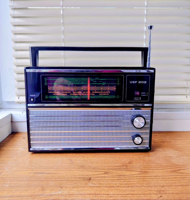 Радіоприймач ВЕФ 202 Радиоприёмник VEF 202