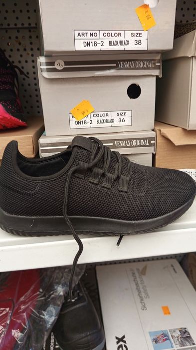 Buty damskie  lekkie na codzień nowe